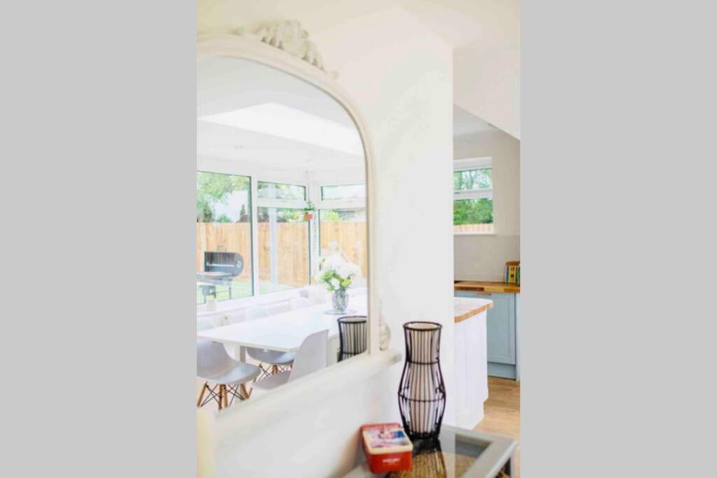 Gorgeous Luxury Chalet, New Forest & Coast & Hordle Buitenkant foto